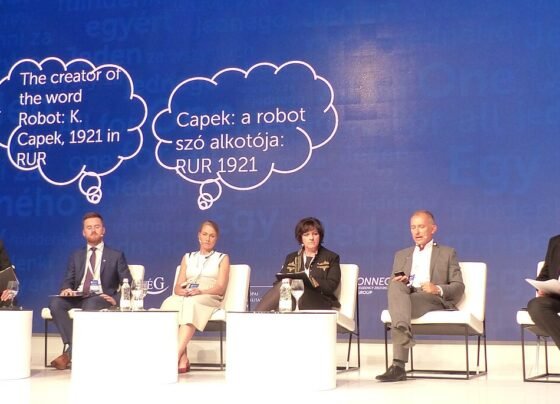 Robot y concepto de inteligencia artificial