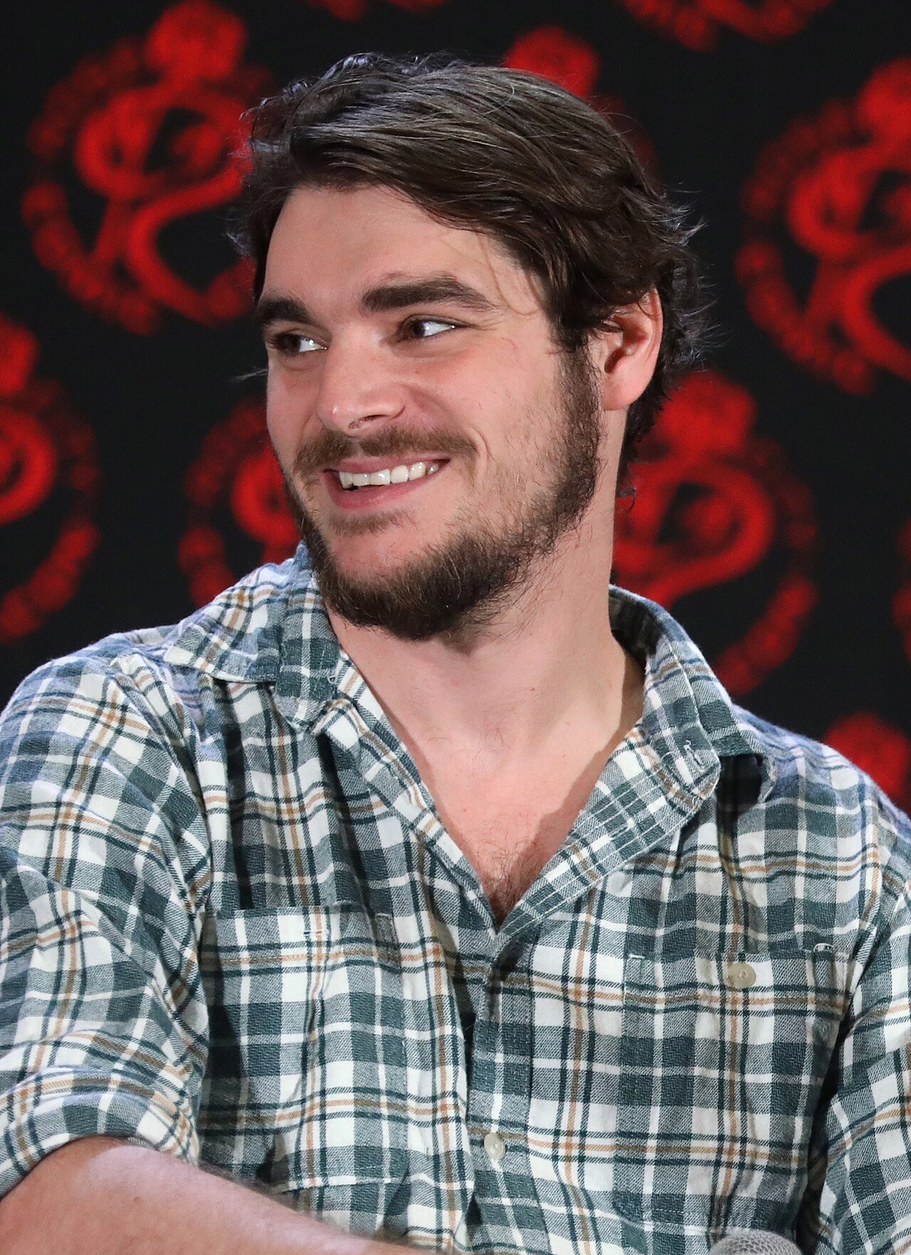 RJ Mitte en la Rose City Comic Con de 2024